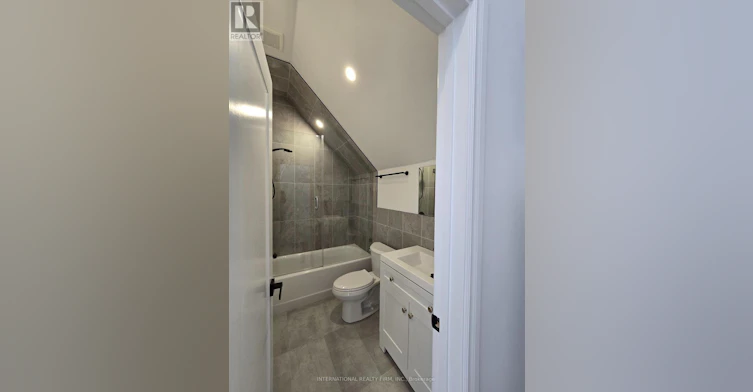 8R-8 Watt Avenue, Toronto, ON, M6M 3R1 - 16