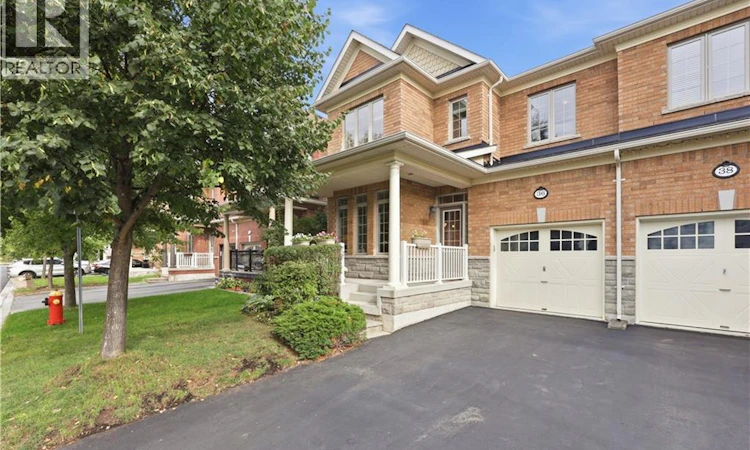 36 Aird Court