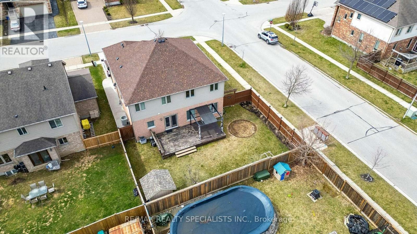 708 Spitfire Street, Woodstock, ON, N4T 0B1 - 39