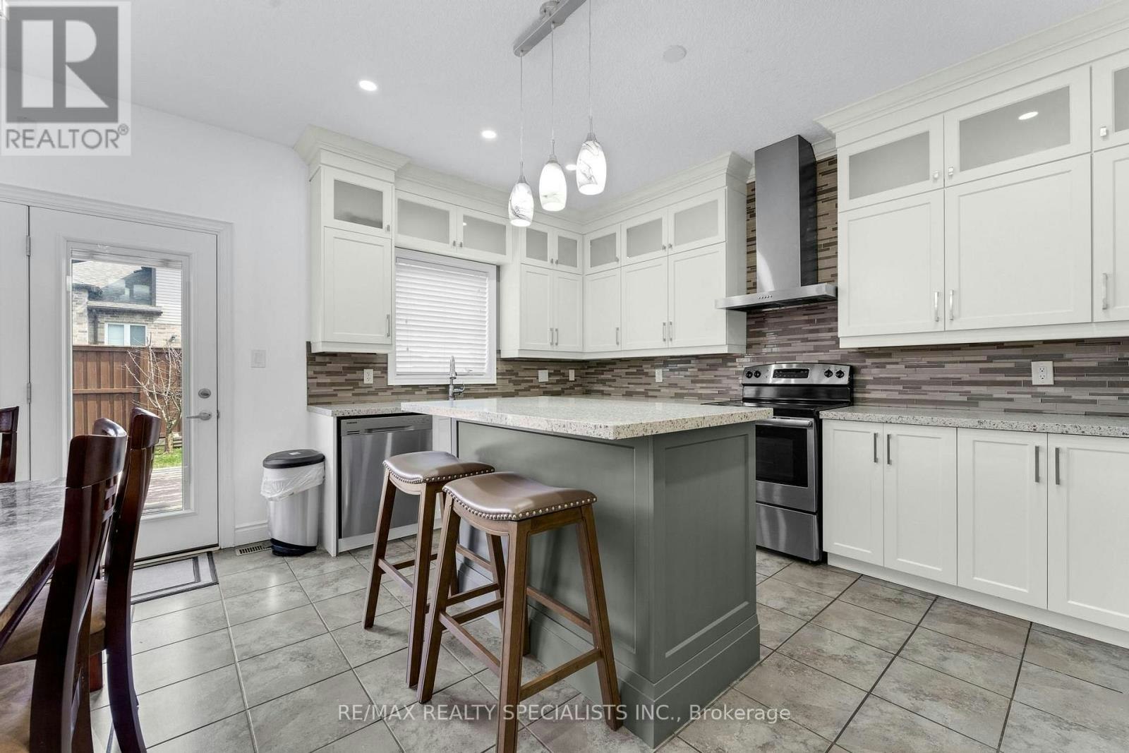 708 Spitfire Street, Woodstock, ON, N4T 0B1 - 15