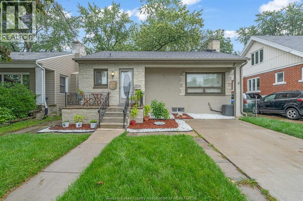 1952 Pillette, Windsor, ON, N8T 1P3