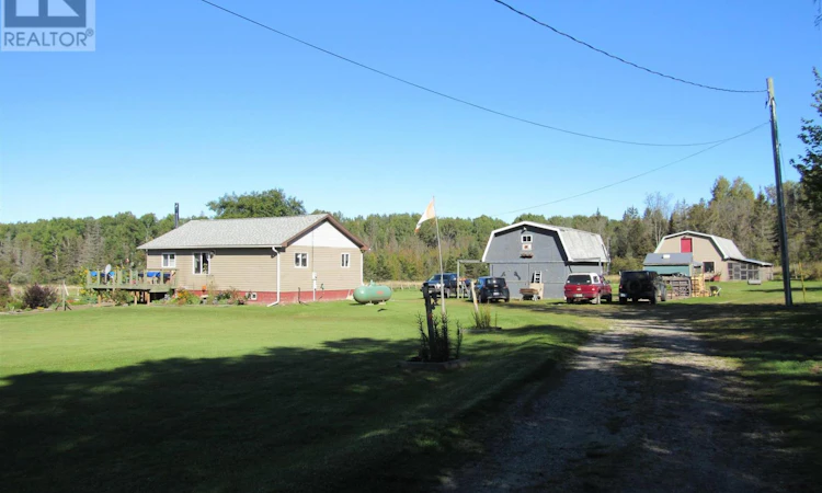 76 Chiblow Lake Road
