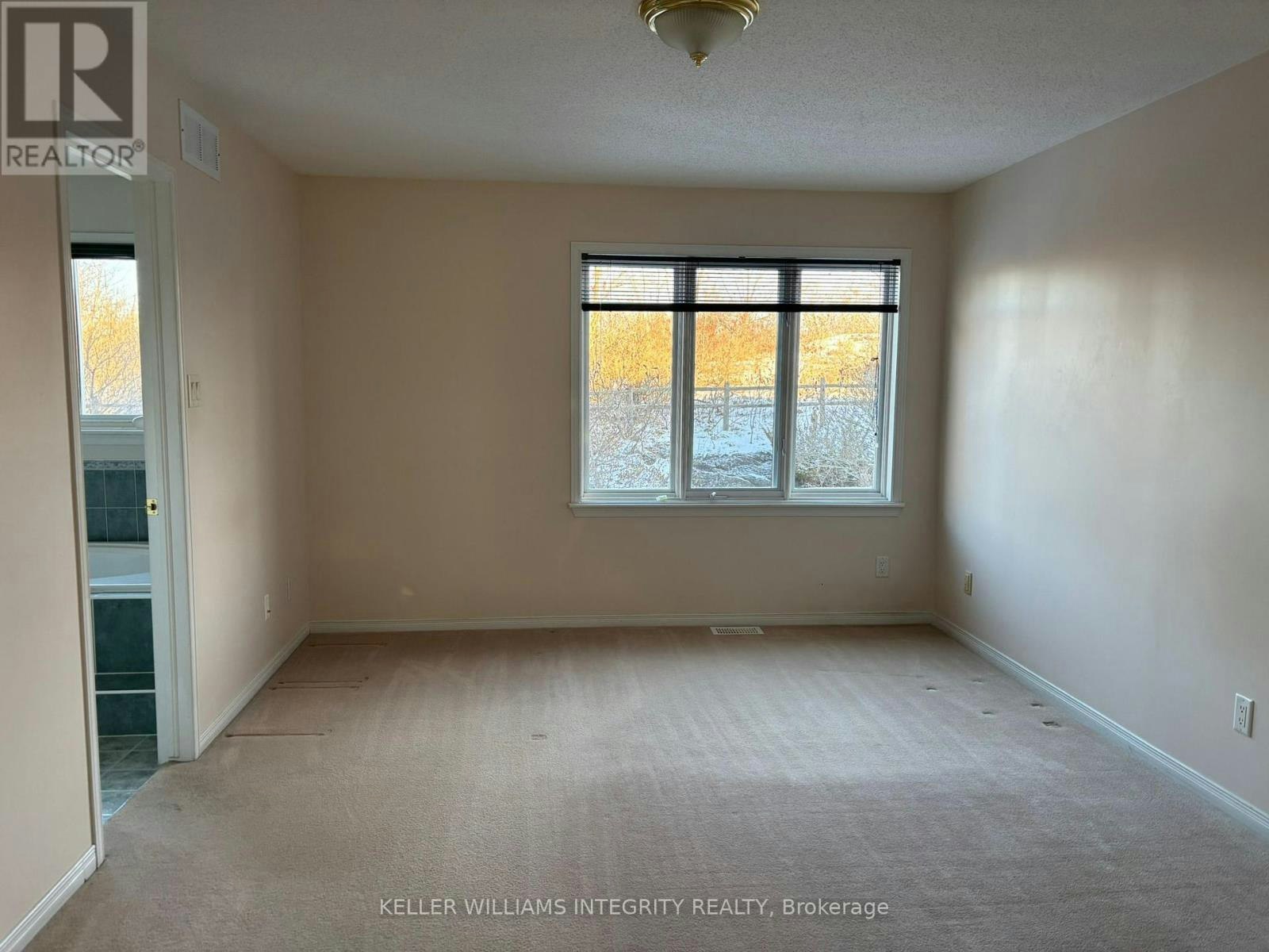150 Blackdome Crescent, Ottawa, ON, K2T 1A7 - 6