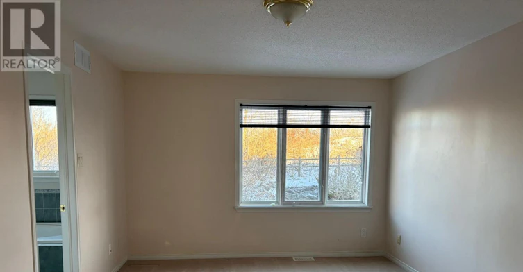 150 Blackdome Crescent, Ottawa, ON, K2T 1A7 - 6
