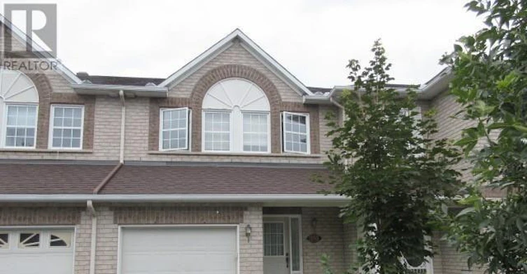 150 Blackdome Crescent, Ottawa, ON, K2T 1A7