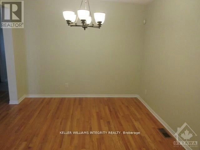 150 Blackdome Crescent, Ottawa, ON, K2T 1A7 - 5