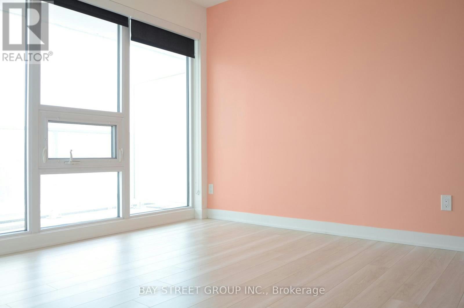 1716-17 Bathurst Street, Toronto, ON, M5V 0N1 - 5