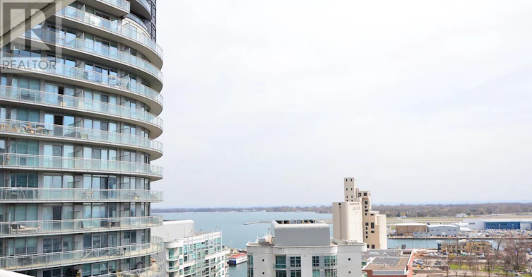 1716-17 Bathurst Street, Toronto, ON, M5V 0N1 - 9