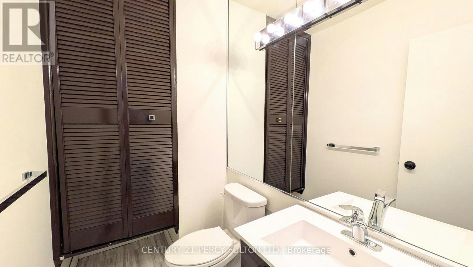 1823-33 Harbour Square, Toronto, ON, M5J 2Z6 - 9