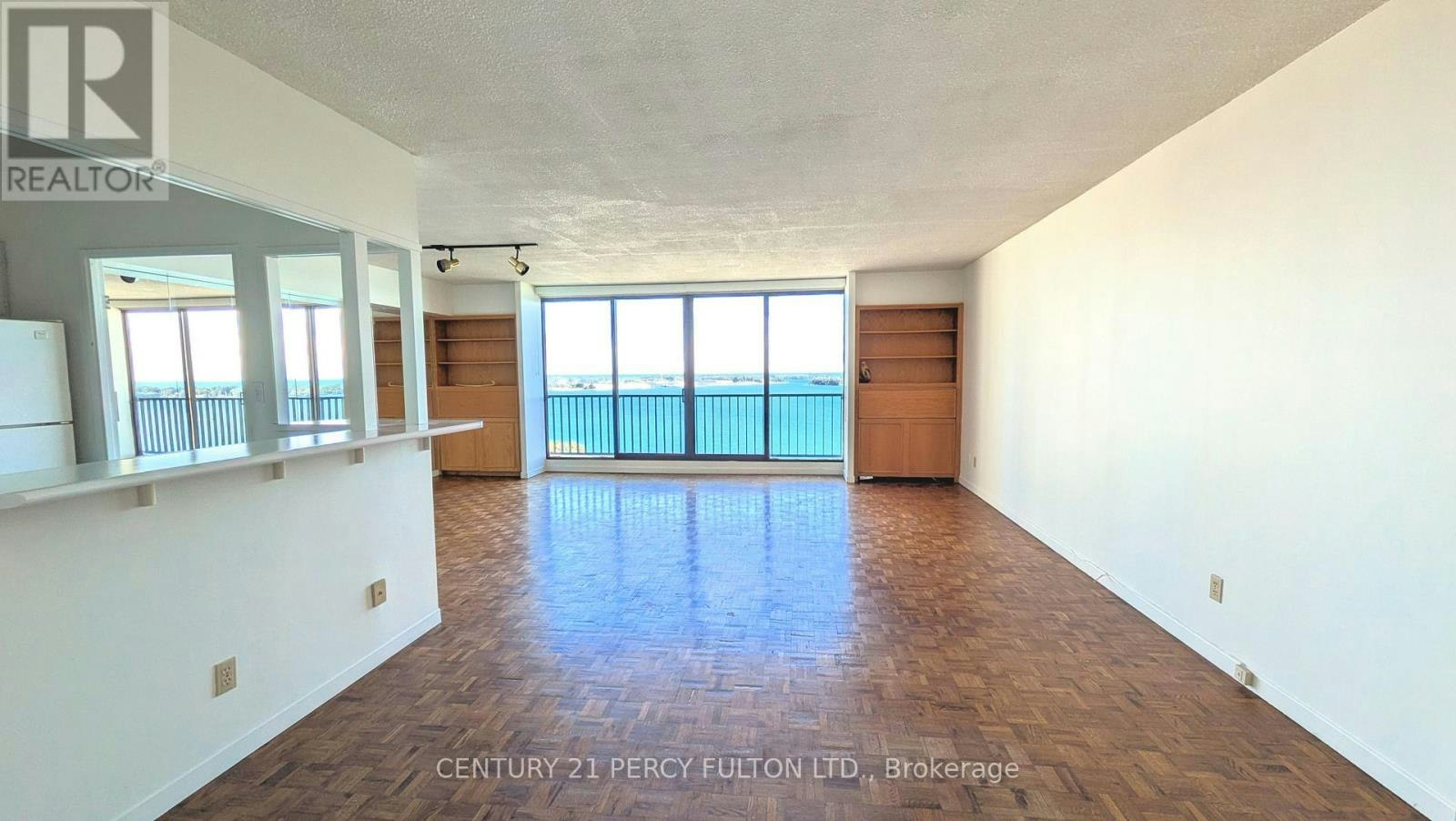 1823-33 Harbour Square, Toronto, ON, M5J 2Z6 - 3