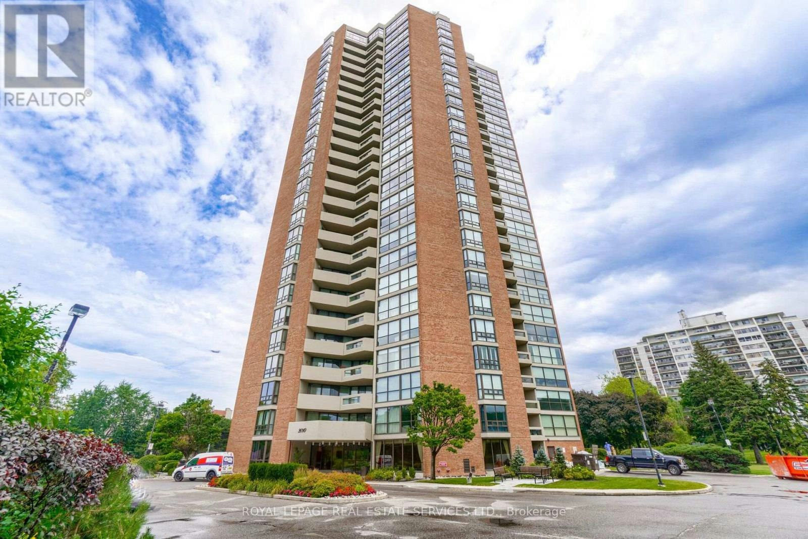 2305-2010 Islington Avenue, Toronto, ON, M9P 3S8