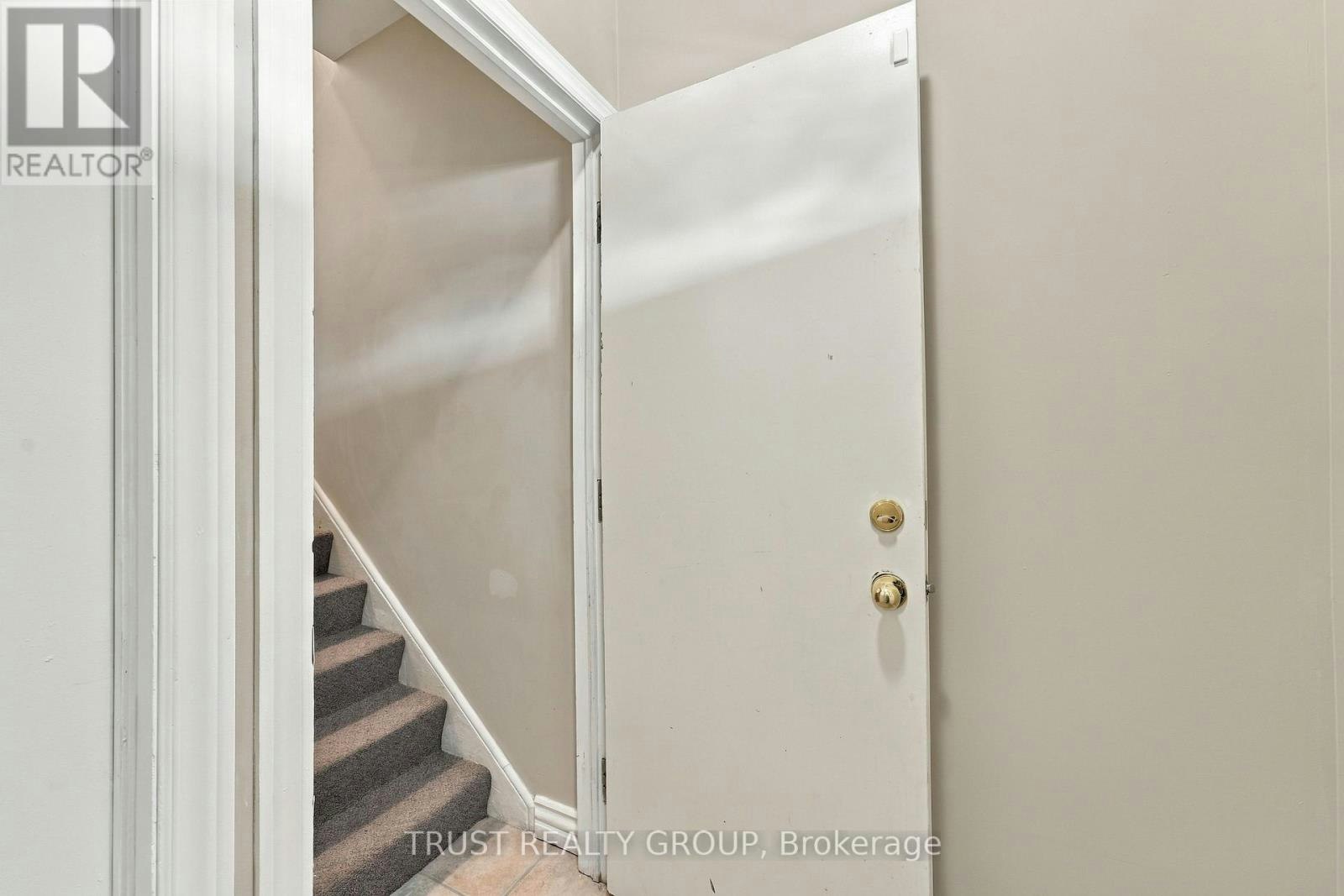 MAIN & BASEMENT-2279 Dundas Street W, Toronto, ON, M6R 1X6 - 22