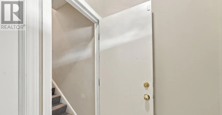 MAIN & BASEMENT-2279 Dundas Street W, Toronto, ON, M6R 1X6 - 22