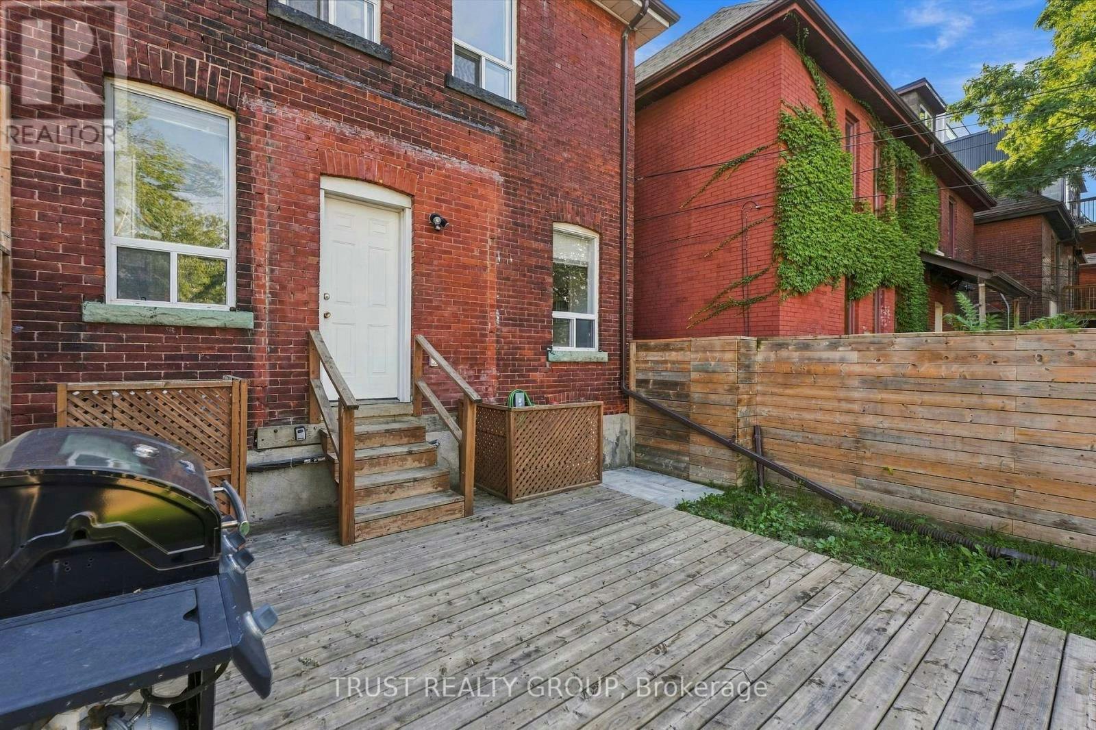 MAIN & BASEMENT-2279 Dundas Street W, Toronto, ON, M6R 1X6 - 23