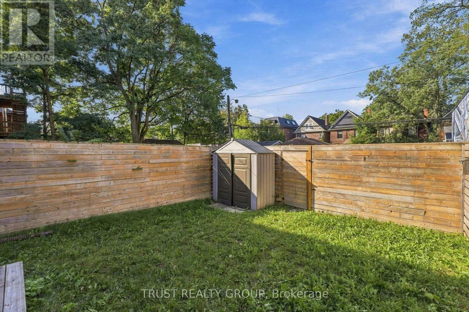 MAIN & BASEMENT-2279 Dundas Street W, Toronto, ON, M6R 1X6 - 25