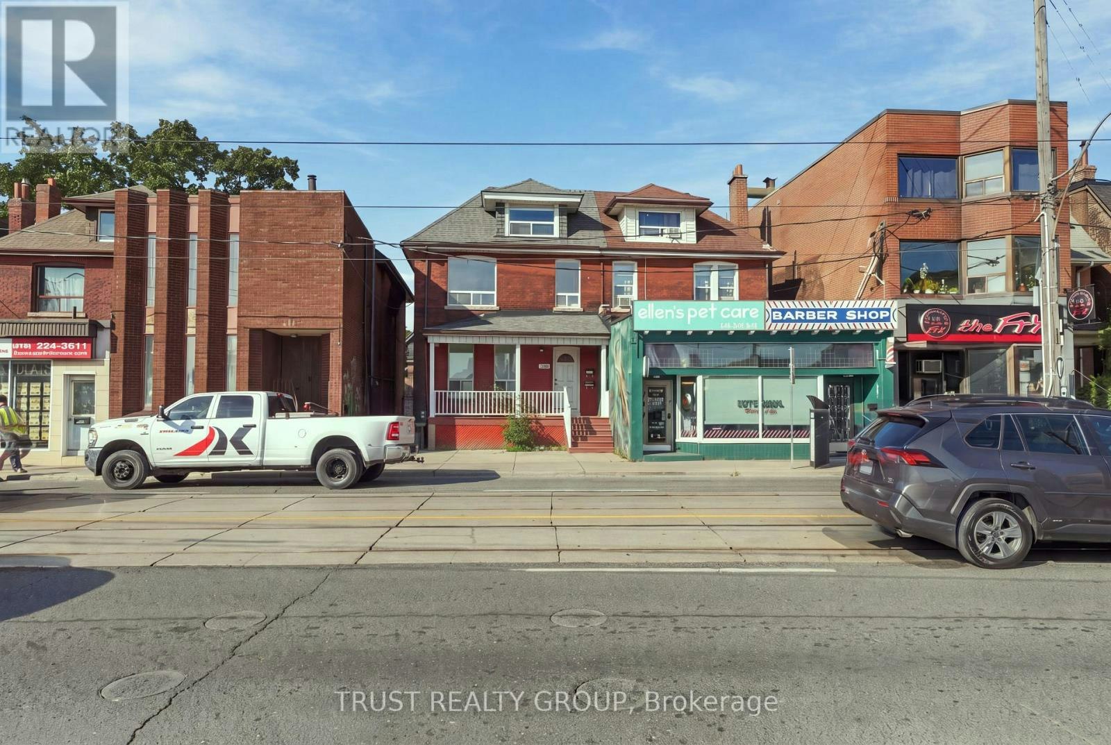 MAIN & BASEMENT-2279 Dundas Street W, Toronto, ON, M6R 1X6