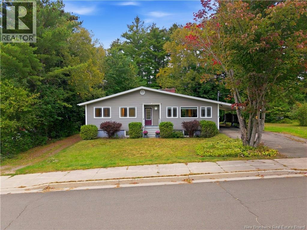 40 Dewitt Acres, Fredericton, NB, E3A 6S2