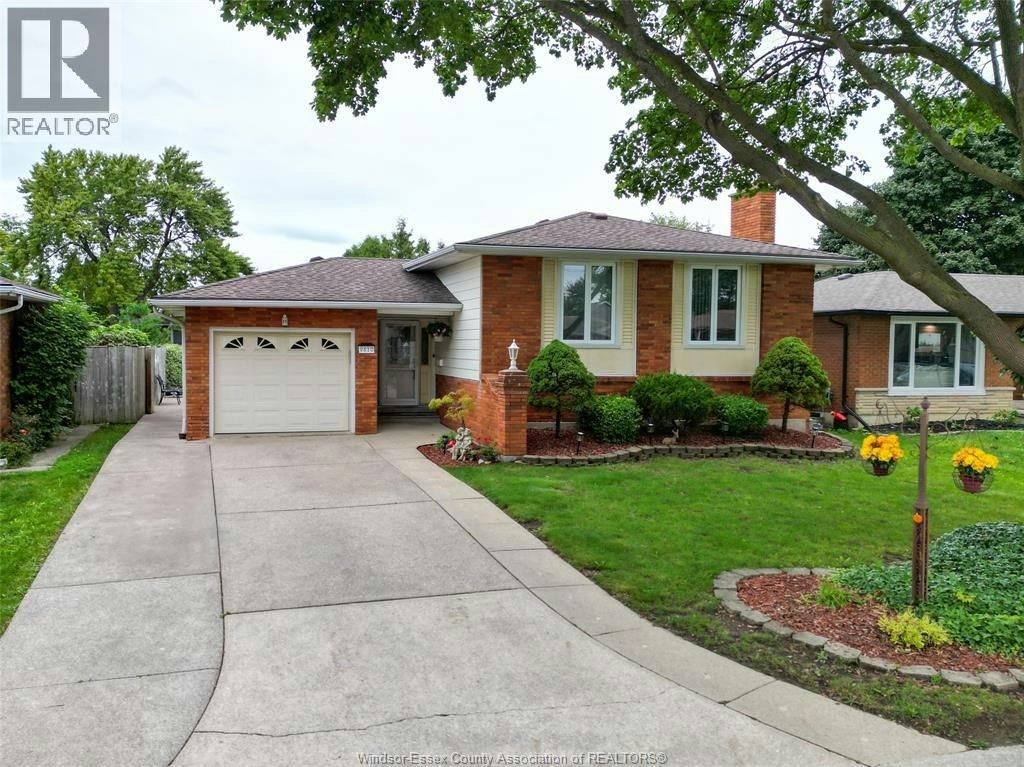 9810 Asgard Road, Windsor, ON, N8R 1E2