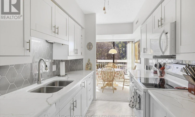 207-40 Auburn Street