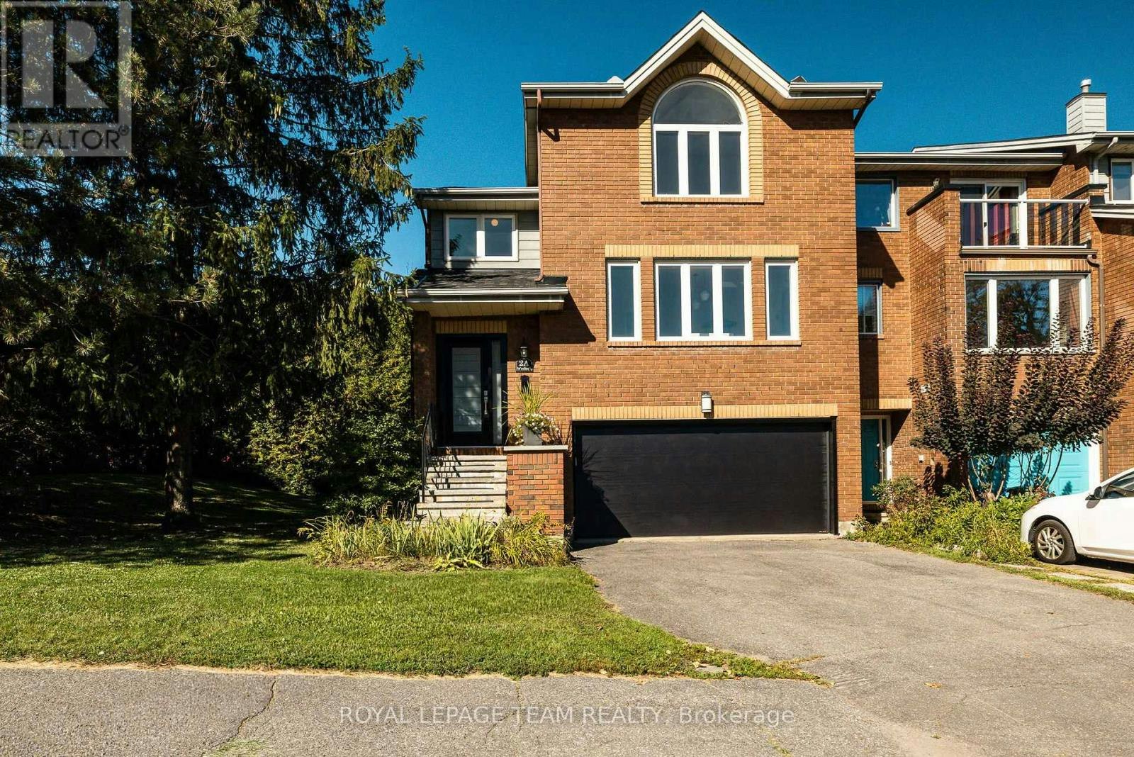 2A Weslock Way, Ottawa, ON, K2K 2N7