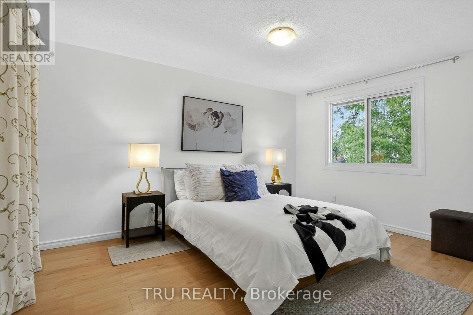16-164 Barrow Crescent, Ottawa, ON, K2L 2J1 - 16