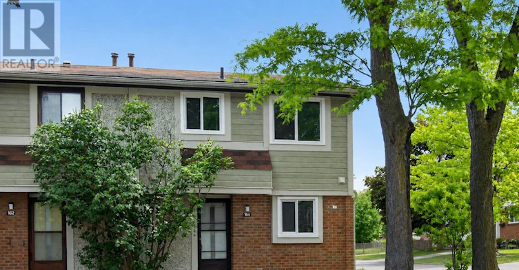 16-164 Barrow Crescent, Ottawa, ON, K2L 2J1