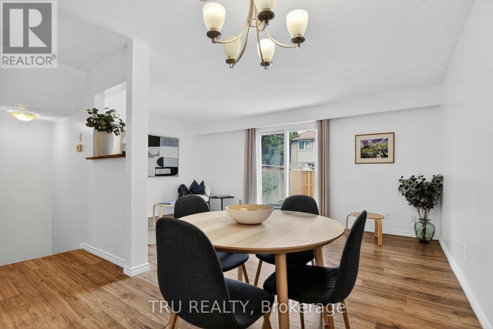 16-164 Barrow Crescent, Ottawa, ON, K2L 2J1 - 10