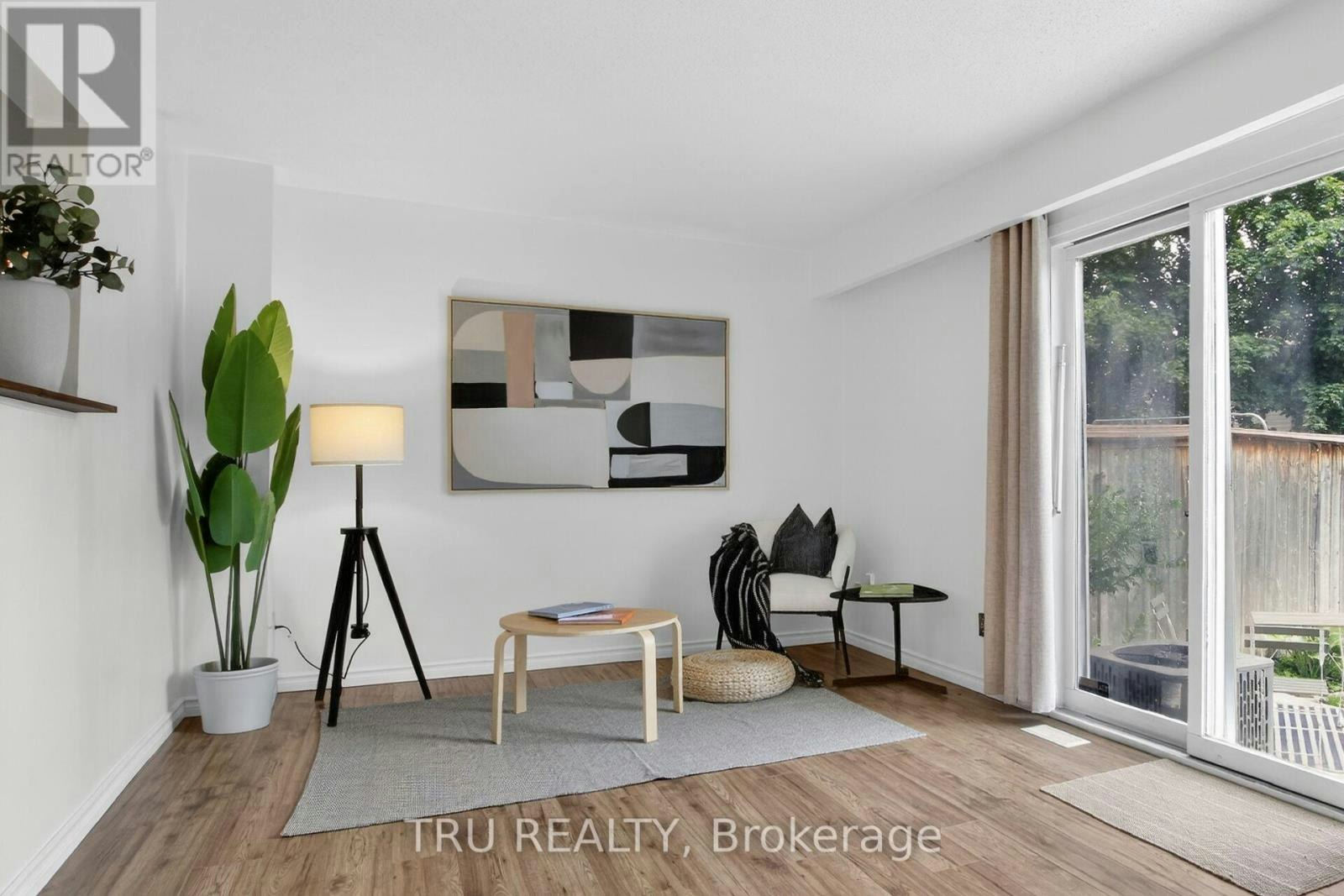 16-164 Barrow Crescent, Ottawa, ON, K2L 2J1 - 13