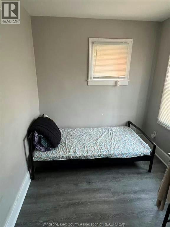 2-Room 3-1616 Wyandotte West, Windsor, ON, N9B 1H7