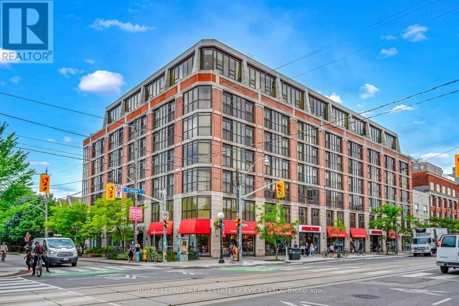 404-308 Palmerston Avenue, Toronto, ON, M6J 3X9