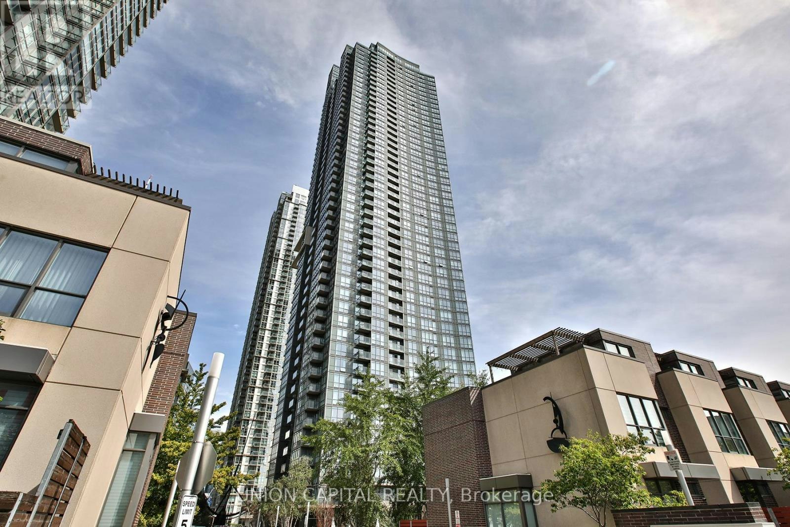 2809-11 Brunel Court, Toronto, ON, M5V 3Y3