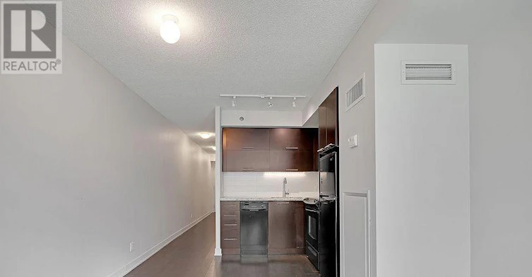 420-21 Nelson Street, Toronto, ON, M5V 1T8 - 14