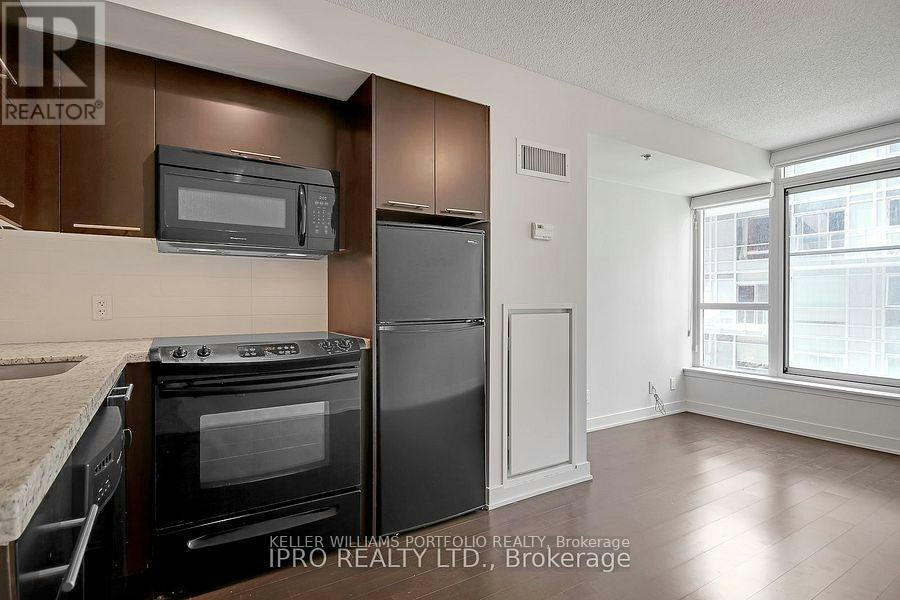 420-21 Nelson Street, Toronto, ON, M5V 1T8 - 11