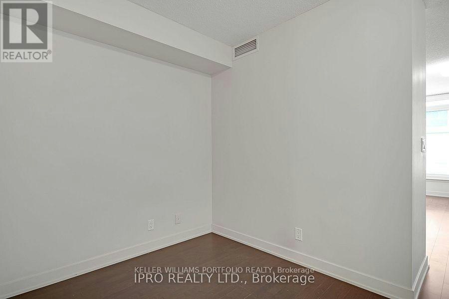 420-21 Nelson Street, Toronto, ON, M5V 1T8 - 19