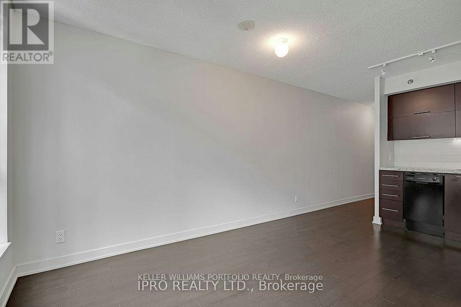 420-21 Nelson Street, Toronto, ON, M5V 1T8 - 9