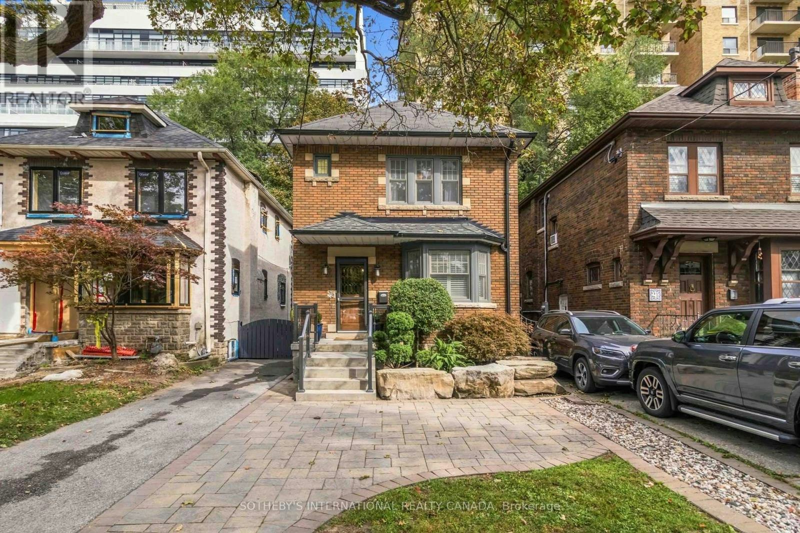 25 Cortland Avenue, Toronto, ON, M4R 1T7