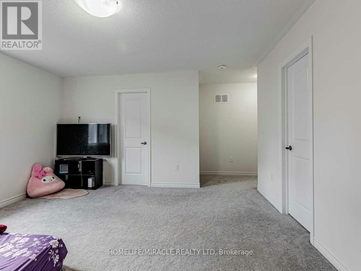 1957 Don White Court, Oshawa, ON, L1K 1A1 - 18