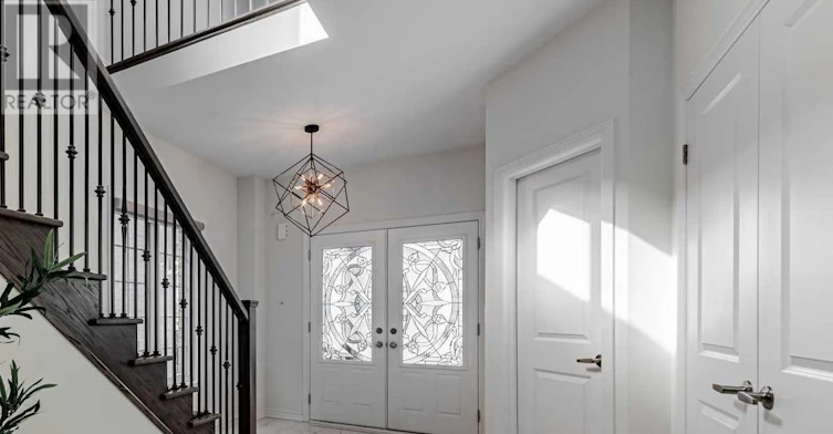 1957 Don White Court, Oshawa, ON, L1K 1A1 - 2