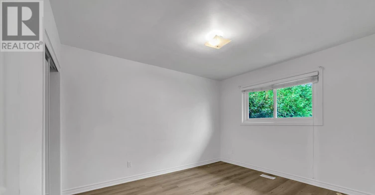 MAIN-117 Cabot Street, Oshawa, ON, L1J 5R8 - 15