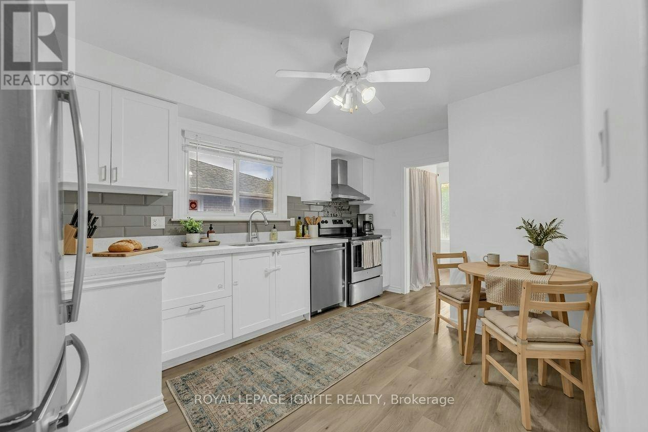 MAIN-117 Cabot Street, Oshawa, ON, L1J 5R8 - 7