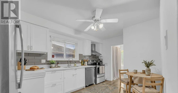 MAIN-117 Cabot Street, Oshawa, ON, L1J 5R8 - 7