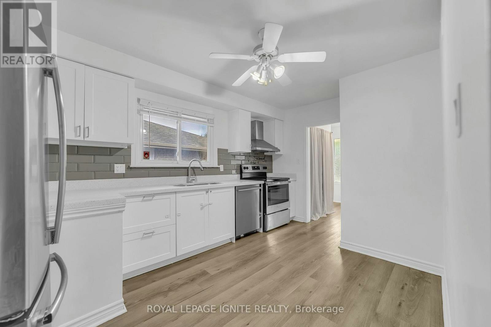 MAIN-117 Cabot Street, Oshawa, ON, L1J 5R8 - 8