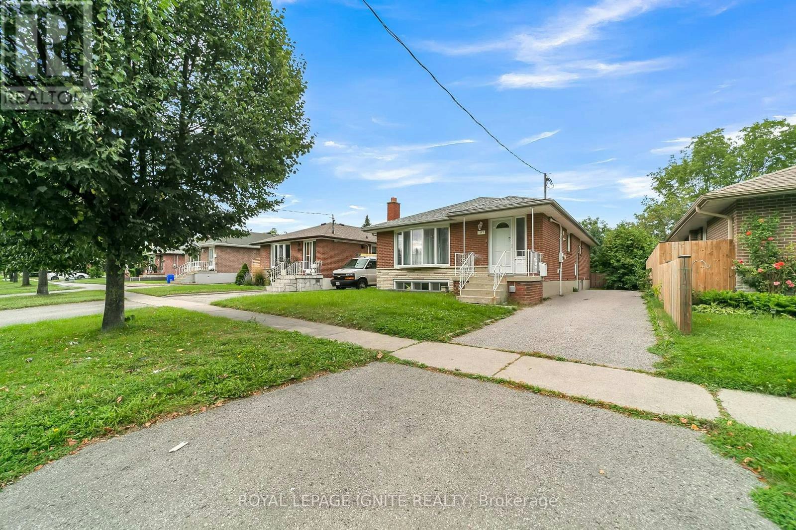 BSMT-117 Cabot Street, Oshawa, ON, L1J 5R8