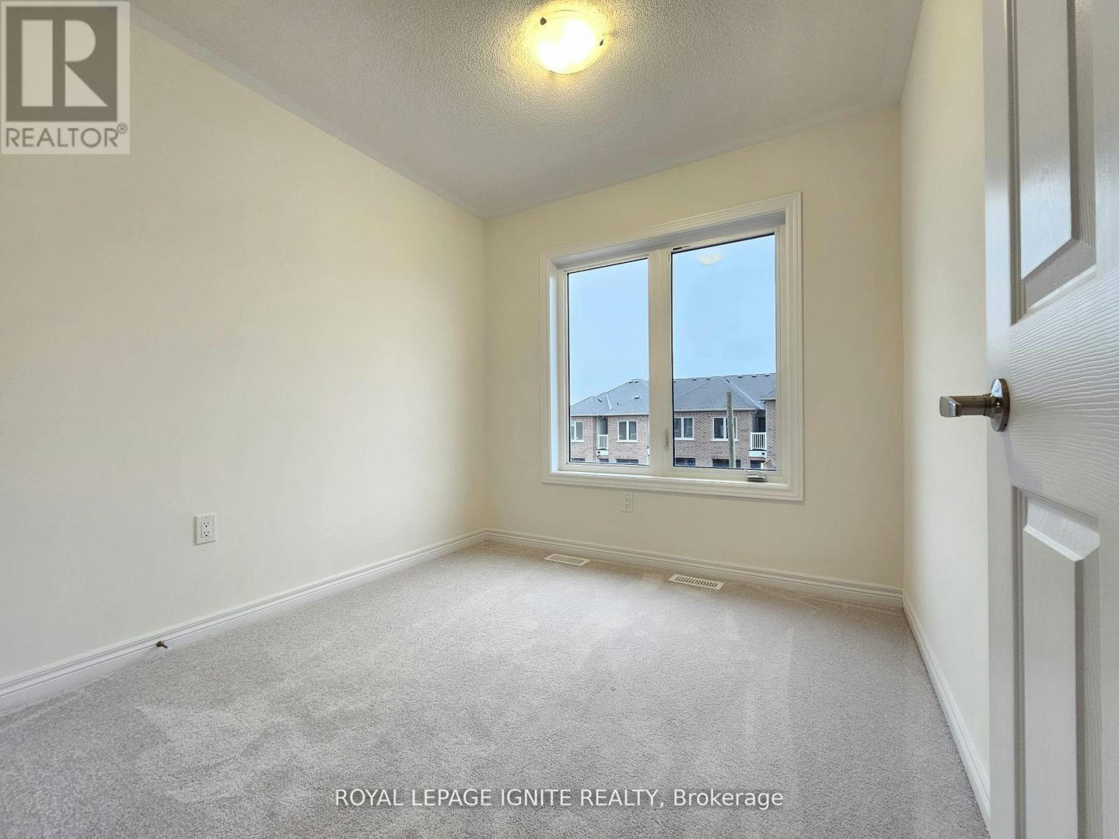 919 Crowsnest Hollow, Pickering, ON, L1X 0P4 - 15