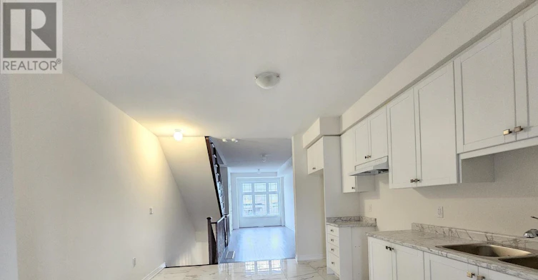 919 Crowsnest Hollow, Pickering, ON, L1X 0P4 - 5
