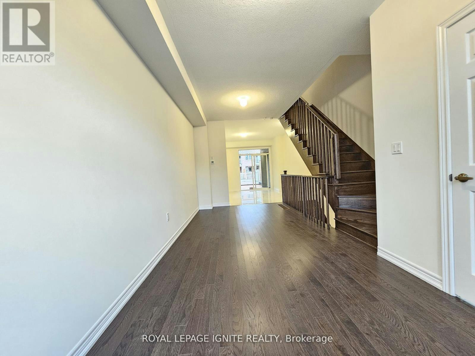 919 Crowsnest Hollow, Pickering, ON, L1X 0P4 - 9