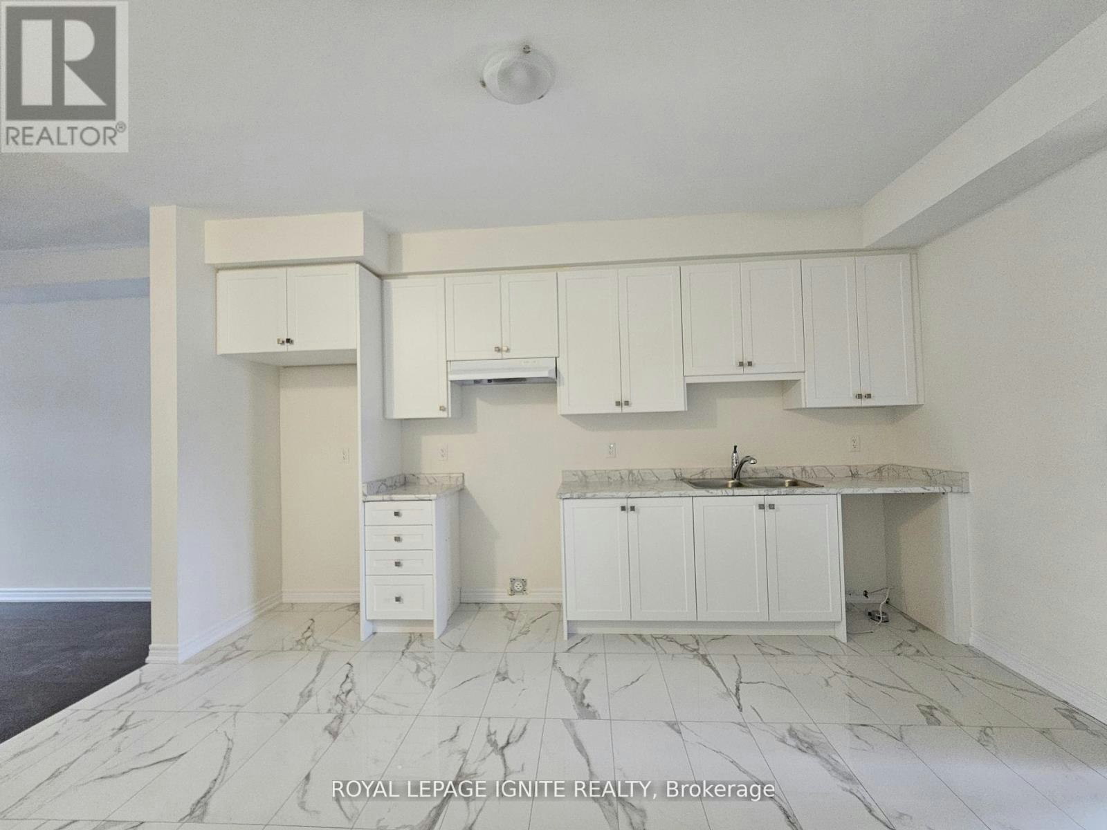 919 Crowsnest Hollow, Pickering, ON, L1X 0P4 - 6