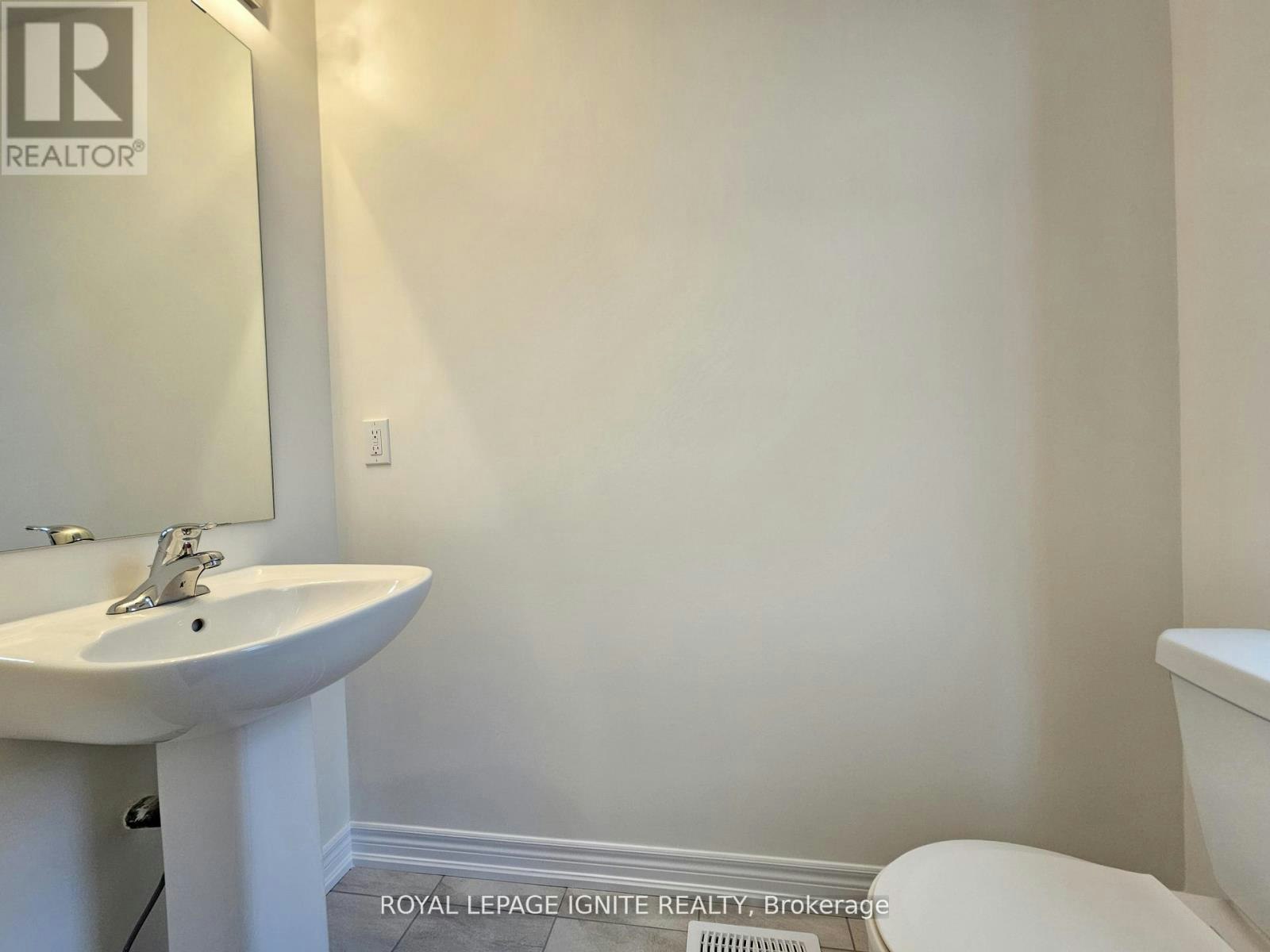 919 Crowsnest Hollow, Pickering, ON, L1X 0P4 - 12