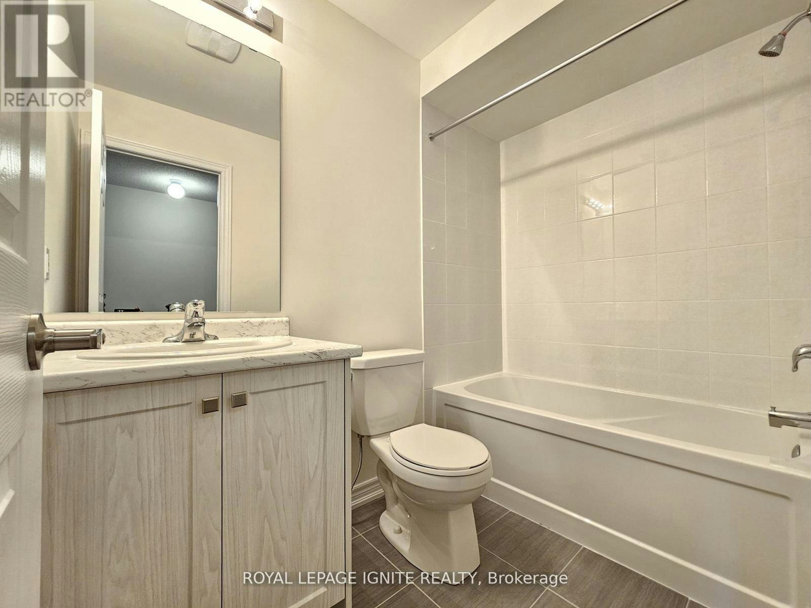 919 Crowsnest Hollow, Pickering, ON, L1X 0P4 - 13