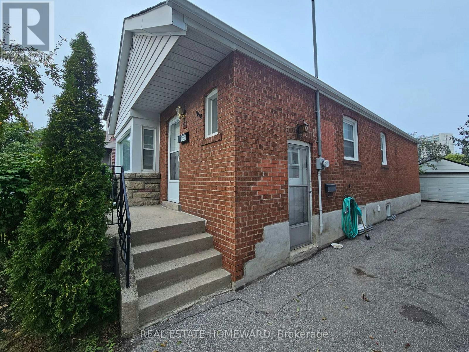MAIN-45 Norlong Boulevard, Toronto, ON, M4C 3W8 - 2